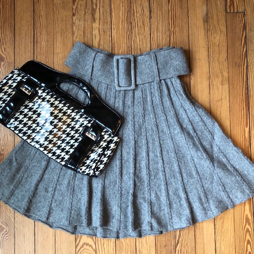 Gray sweater skirt